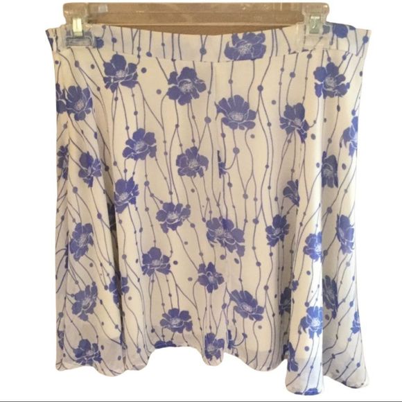 Buttons Francesca’s Vernon Floral Skirt - Picture 3 of 6